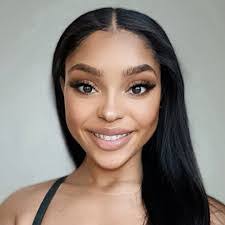 Latonia Gray's Instagram, Twitter & Facebook