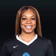 Brianna Holman's Instagram, Twitter & Facebook