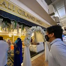 Di dewan ali grand hall yang lengkap dan murah bagi tahun 2018 / 2019. Photos At Ali Grand Hall Keramat Wangsa Aeon Au2