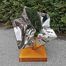 Die produktpalette ist breit gefächert. Moderne Skulpturen Vom Metall Kunstler Kaufen Gahr