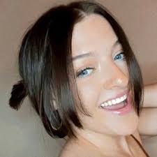 Grace (@grace_m_powers)