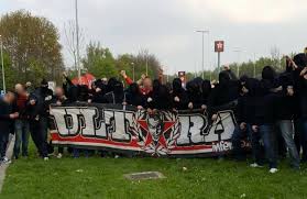 Heist gebruikt cookies om ervoor te zorgen dat we u de beste ervaring op onze website kunnen garanderen. Ultras Inferno 1996 On Twitter Photos De Union Saint Gilloise Rscl