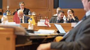 Dies ist am montag an der synode in bern bekannt geworden. Kirche Zoff Bei Den Reformierten Vorzeigefrau Tritt Zuruck Der Hochste Reformierte Schweigt