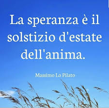 Al solstizio d'estate, quando il sole raggiunge la sua massima declinazione positiva (+23° 27′) rispetto all'equatore celeste, per poi riprendere il cammino inverso, comincia l'estate. Pin Di Susanna Stinchelli Su Frasi Celebri Solstizio D Estate