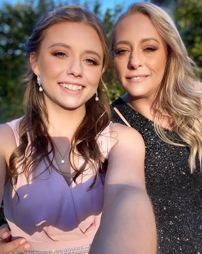 Dayna Bradshaw | Trip up to Queensland was good congratulations to my sister & her husband! 🫶🏻 but I sure couldn't be happier to be back home again! 🥰 | Instagram