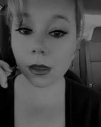 Ashley Marie McDaniel (@too_far_dollface) • Instagram photos and videos