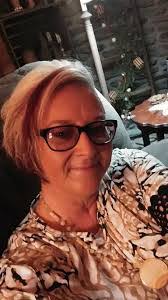 Barb Martz's Instagram, Twitter & Facebook