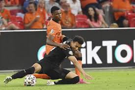 Holanda culminó la remontada pero alemania golpeó en el último instante para llevarse el triunfo. Mf8ou2nymbdlim