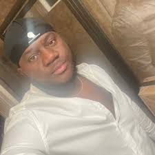 Quinton Cross (@Qcross12)