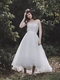 Wir nutzen cookies, um das nutzererlebnis auf unserer webseite zu verbessern. Strand Prinzessin A Linie Schulterfreies Vokuhila Brautkleid Tull Spitze Mit Gurtel