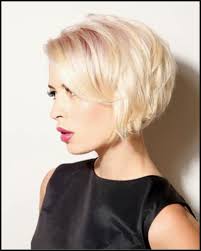 Auch die haare sind leicht oder stark gestuft. Besten Kurze Haare Frauen 2018 Foto Bild Besten Frisuren Einfache Frisuren Medium Hair Styles Short Bob Hairstyles Short Hair Styles