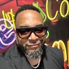 Verlyn Hill's Instagram, Twitter & Facebook