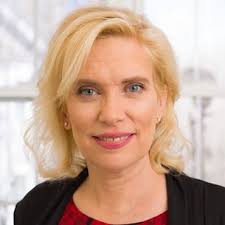 Jenna Henderson's Instagram, Twitter & Facebook