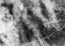 Collapsed later due to heavy destruction. The Ruins Of Dresden 1945 Rare Historical Photos