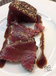 Preparar atún a la plancha parece fácil, pero hay que coger el punto exacto para que no nos quede seco. Solomillo De Atun Rojo Con Salsa Teriyaki Atun Rojo Atun Atun A La Plancha