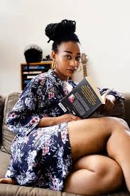 The hips seem to speak a language that only the eyes can understand, just in case you wanted to see whether the hips were real. Mpho Khati