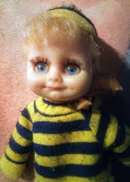 OMG!!! Look what my hubby got me! A never opened , collectors Dylan doll!  All us 90210 fans know how rare it is to find a never opened Dylan doll!  I've wanted