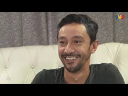 Drama ini memulakan tayangan perdana di slot samarinda tv3 dari 9 januari hingga 8 februari 2017 menggantikan lara cinta. Tonton Kerana Anisa Episod 15