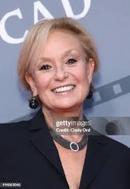 6,823 Robin Ryan Photos & High Res Pictures