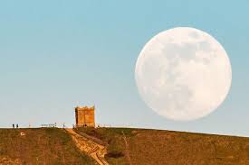 Love, supermoon tells a story about a male and a female that have life of their own but meet each other once in a while at wedding ceremonies or parties organized by their friends. Why Met Office Supermoon Forecast Is A Nail Biter For Lunar Fans Gloucestershire Live