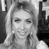 Tabatha Cant's Instagram, Twitter & Facebook