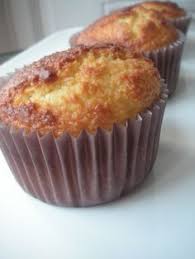Moelleux Coco Coeur Fondant Sans Beurre Ni Huile C Secrets Gourmands Recette Gateau Coco Recette Dessert Gateau Noix De Coco