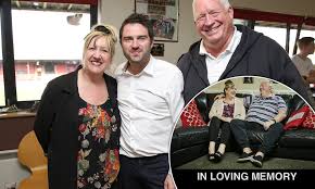 Gogglebox's pete mcgarry dead aged 71: Gogglebox Pays Tribute To Show S Star Pete Mcgarry Daily Mail Online