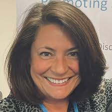 Louise Nunn's Instagram, Twitter & Facebook