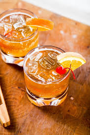 Amaretto Sour In 2020 Amaretto Sour Sour Foods Amaretto Sour Cocktail