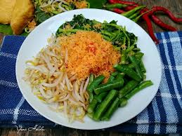 Yuk, intip resep membuat bumbu urap tumis. Cara Membuat Urap Sayur Dengan Bumbu Kelapa Parut Yang Disangrai Yeni Helda Com