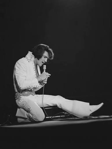 ELVIS PRESLEY (@elvis) • Facebook