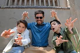 No Dejes A Los Niños Solos