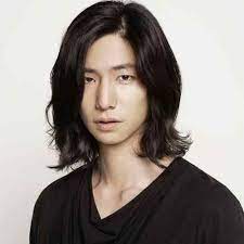 Asian men are known for their straight hair and ability to rock just about any hairstyle, whether it's a fade, undercut, slick back, comb over, top knot from modern short hairstyles to trendy medium and long hairstyles, the best asian haircuts offer versatility, texture and volume. 33 Asian Men Hairstyles Styling Guide Men Hairstyles World