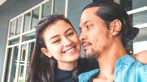 Kisah Cinta Kimberly Ryder-Edward Akbar, dari Perkenalan sampai Muncul Rasa  Yakin Usai Tanya Soal Salat Subuh!