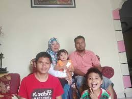Sehingga aku mengabaikan dosa, salah, terlarang, dan apa saja yang tidak mengijinkan diriku untuk tidak mengulang lagi perkosaan anakku kediriku itu! Pertemuan Kakak Beradik Setelah Terepisah 34 Tahun