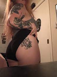 FREE SUB - ALT SLUT ☠️ TATTOOS 😈 PIERCINGS 🤤 FREE REDDIT DICK RATING -  ✓COMMENTS : rBabesNSFW