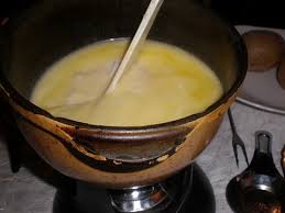 Recette Fondue Savoyarde Ingredients Fromages Preparation Vin