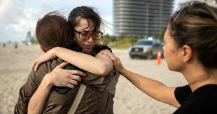 Miami building collapse 'felt like an earthquake'. L9g4wsbciil0em