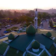 Residence 8 features a kitchen and private bathroom facilities. Surau Ar Rahmah Seksyen 8 Shah Alam Foto Facebook