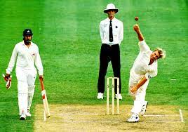The unusual delivery later earned him the 'ball of the century' moniker. A Warne Fer