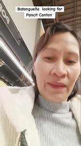 Naghahanap ng Pancit Canton sa Dali