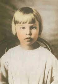 Marlow Family History: Last Name Origin & Meaning