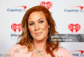 1,092 Elisa Donovan Photos & High Res Pictures