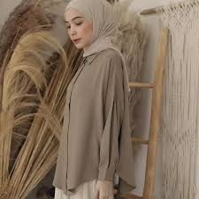 Model kebaya peplum merupakan salah satu trend terbaru. Ledia Blouse Atasan Terbaru 2020 Atasan Lengan Panjang Wanita Atasan Polos Atasan Lengan Panjang Blouse Wanita