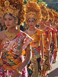Aujourd'hui, les costumes nationaux indonésiens les plus largement reconnus. Indonesia Google Search