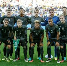 Sportler gingen viel offensiver mit dem thema doping um, nannten fußball ist noch mal eine ganz andere nummer als alle anderen sportarten. Sp Olympia 2016 Oly 2016 Fussball Dfb Finale Olympisches Dorf Meldung Dfb Manner Vom Olympischen Dorf Total Begeistert Welt