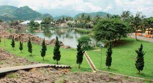 Kampung batu malakasari juga dilengkapi dengan salah satu wahana favorit keluarga, yaitu kolam renang di bandung ala kampung batu yang disebut tektona waterpark. Wisata Kampung Batu Malakasari Bandung Yang Wajib Dikunjungi Tempatwisataunik Com