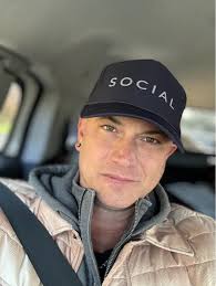 7 years ago, I thought sobriety would mean losing everything. The fun. The  freedom. The fearless version of me I thought only showed up after a drink.  But what I didn't realize