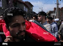 Kashmir, India. 29th Apr, 2022. April 29, 2022, Srinagar, Jammu and  Kashmir, India: Kashmiri Muslims holds the Palestinian flag during a rally  marking al-Quds (Jerusalem) day in the Srinagar, Jammu and Kashmir. -