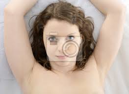 Wir haben keine rezension für nackt im sommerwind. Liegt Frau Nackt Im Bett Leinwandbilder Bilder Bettwasche Busen Schlank Myloview De